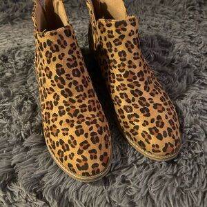 Journee Livvy Bootie Size 9